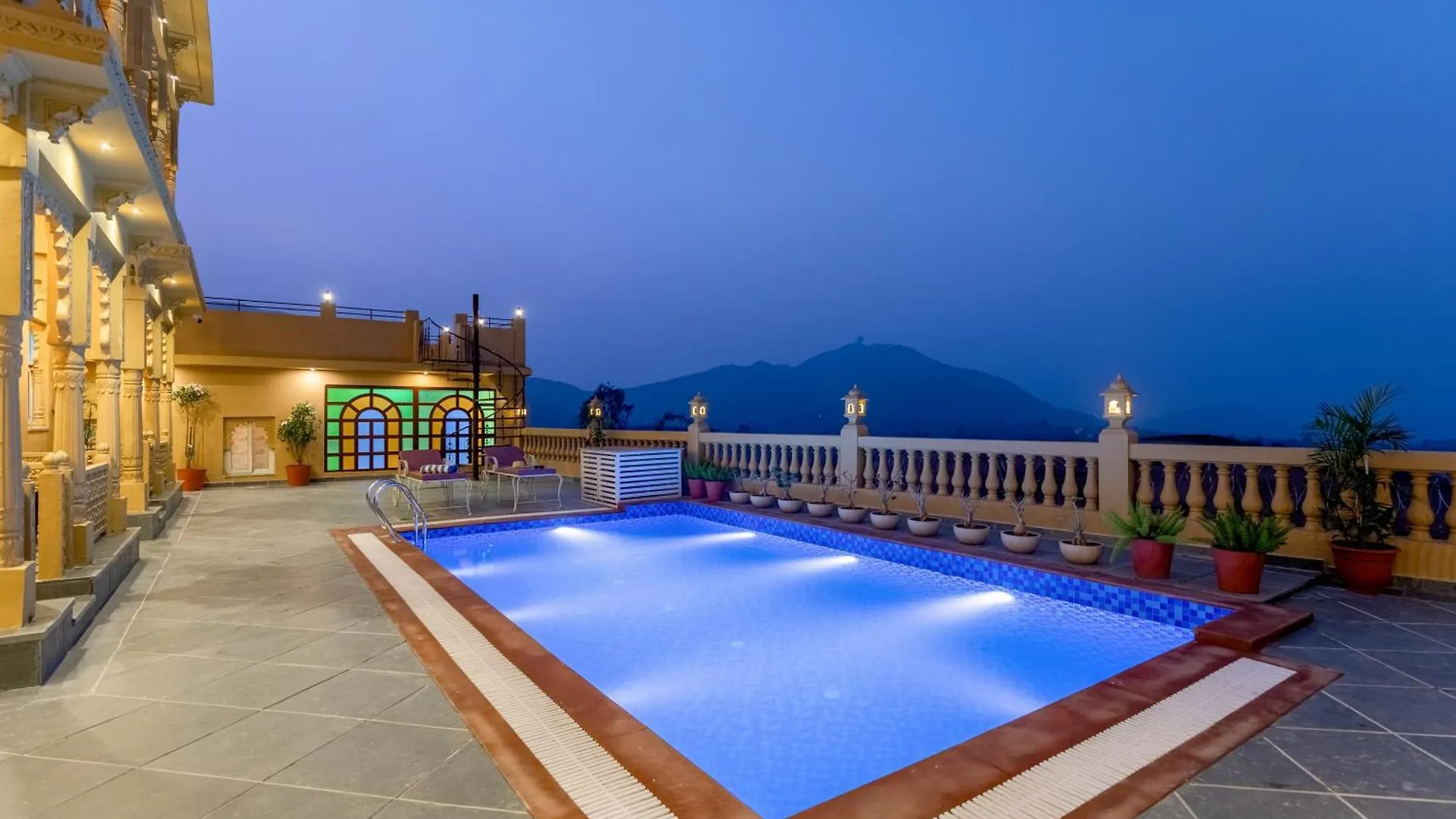 Elivaas Amber Royale 3 Bhk With Pvt Pool & Terrace Βίλα Ουνταϊπούρ 0*,  Ινδία